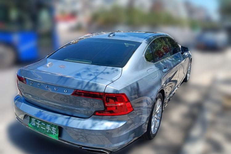 Used Volvo S90 2018 T5 Zhiyuan Edition Rear Right 45 Deg