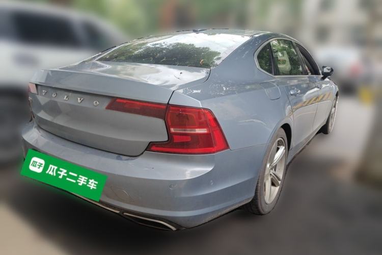 Used Volvo S90 2018 T4 Zhiyuan Edition Rear Right 45 Deg