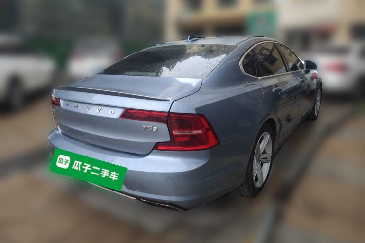 Used Volvo S90 2018 T4 Zhiyuan Edition Rear Right 45 Deg