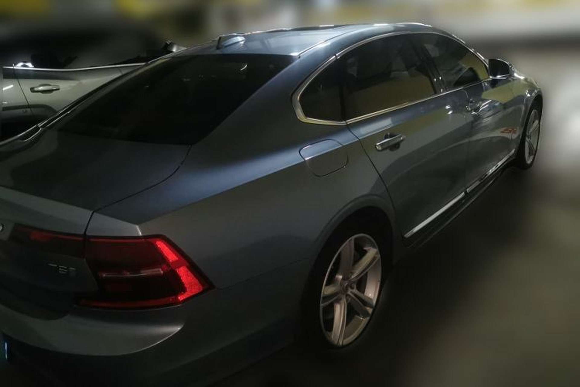 Used Volvo S90 2018 T5 Zhiyuan Edition Rear Right 45 Deg