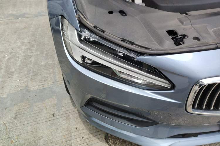 Used Volvo S90 2018 T5 Zhiyuan Edition Right Front Headlight