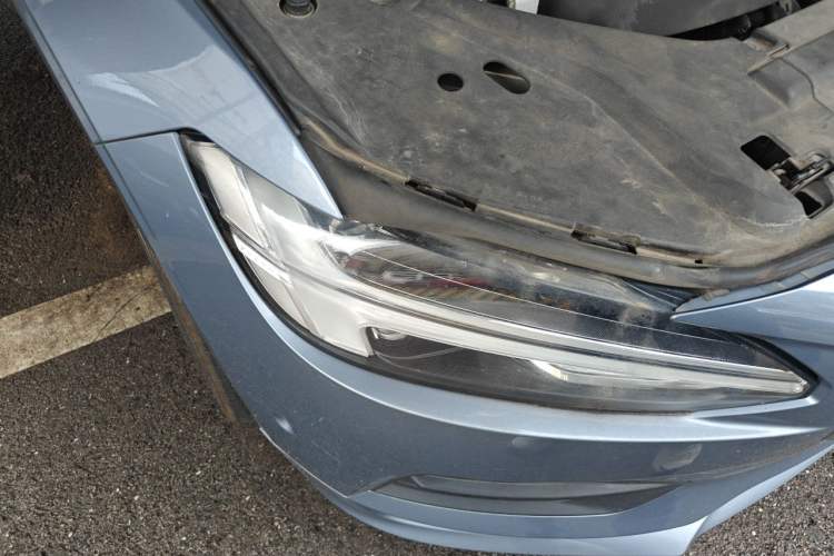 Used Volvo S90 2018 T4 Zhiyuan Edition Right Front Headlight
