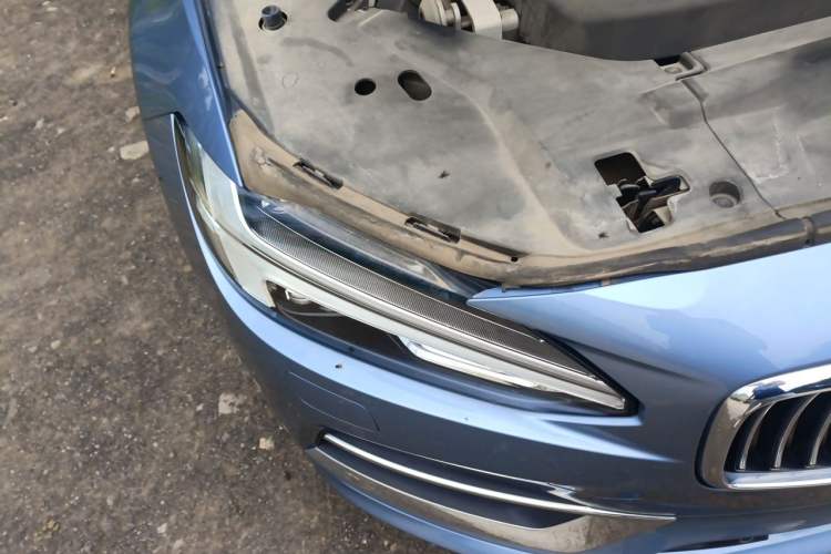 Used Volvo S90 2018 T5 Prestige Edition Right Front Headlight