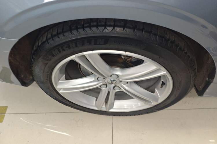Used Volvo S90 2018 T4 Zhiyuan Edition Right Rear Wheel Hub