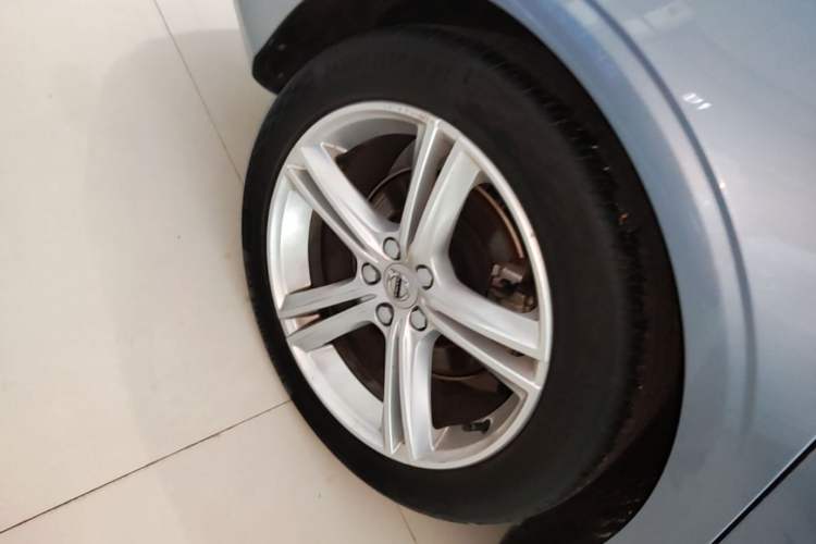 Used Volvo S90 2018 T4 Zhiyuan Edition Right Rear Wheel Hub