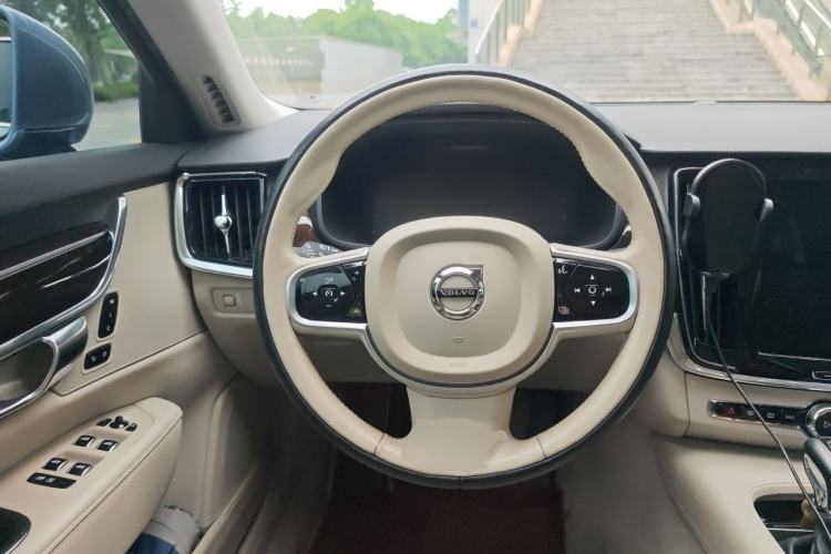 Used Volvo S90 2018 T4 Zhiyuan Edition Steering Wheel