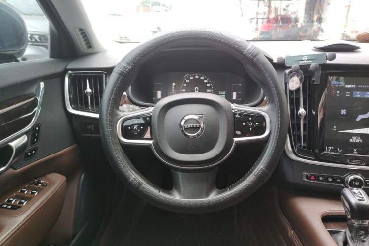 Used Volvo S90 2018 T5 Zhiyuan Edition Steering Wheel