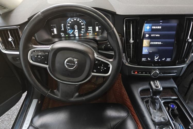 Used Volvo S90 2018 T4 Zhiyuan Edition Steering Wheel