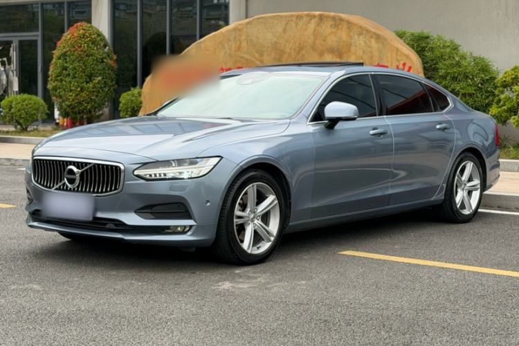 Used Volvo S90 2018 T4 Zhiyuan Edition Guazi used car, China used car export, Used car for sale, Used  cars, Cheapest cars for sale