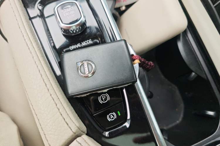 Used Volvo S90 2018 T4 Zhiyuan Edition Vehicle Key