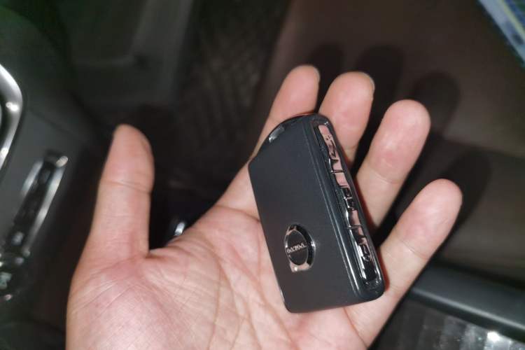 Used Volvo S90 2018 T4 Zhiyuan Edition Vehicle Key