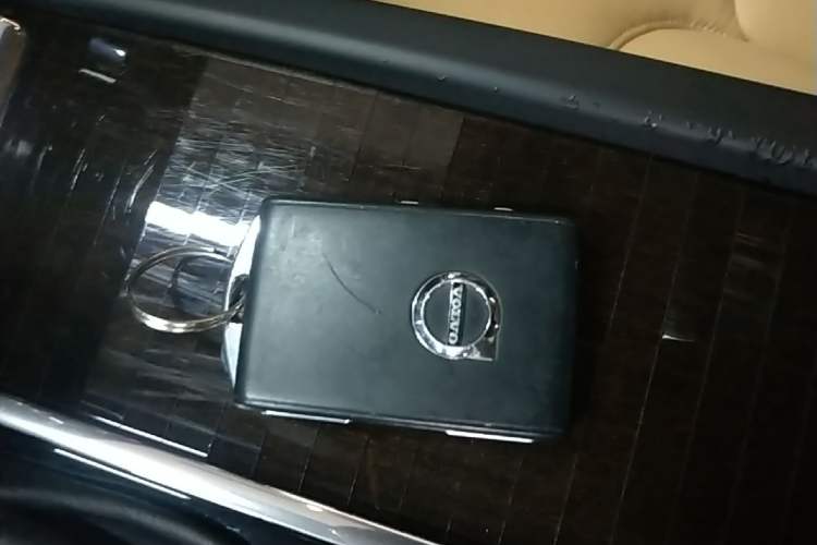 Used Volvo S90 2018 T4 Zhiyuan Edition Vehicle Key