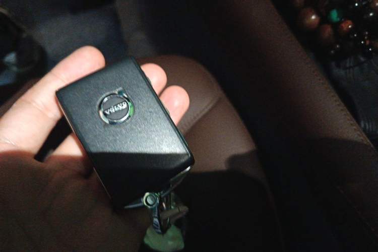 Used Volvo S90 2018 T4 Zhiyuan Edition Vehicle Key