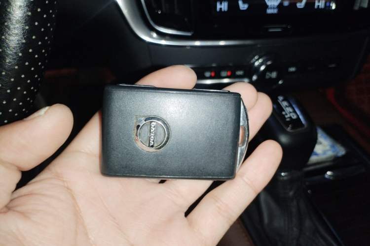 Used Volvo S90 2018 T4 Zhiyuan Edition Vehicle Key