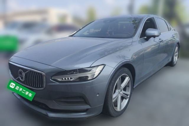Ojetý Volvo S90 2018 T4 Zhiyuan Edition