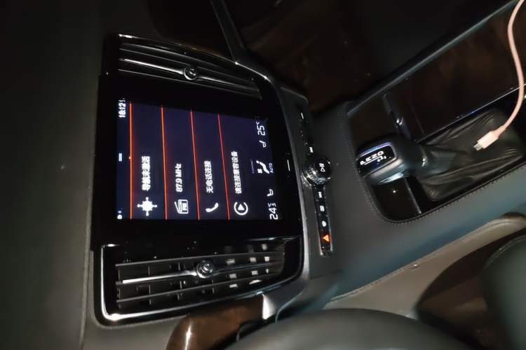 Used Volvo S90 2018 T4 Zhiyuan Edition Audio And AC Panel