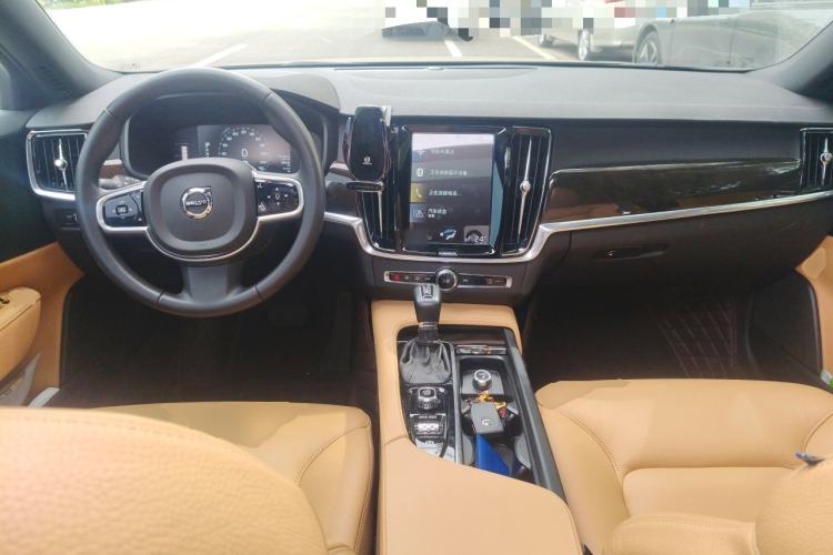 Used Volvo S90 2018 T4 Zhiyuan Edition Center Console