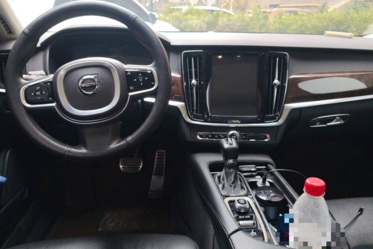 Used Volvo S90 2018 T5 Zhiyuan Edition Center Console