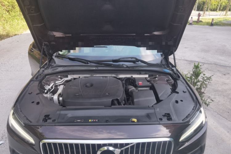 Used Volvo S90 2018 T4 Zhiyi Edition Engine Bay