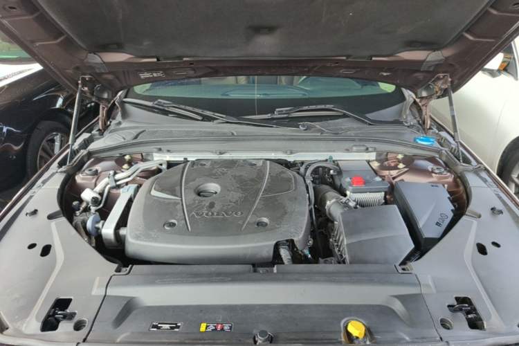 Used Volvo S90 2018 T5 Zhiyuan Edition Engine Bay