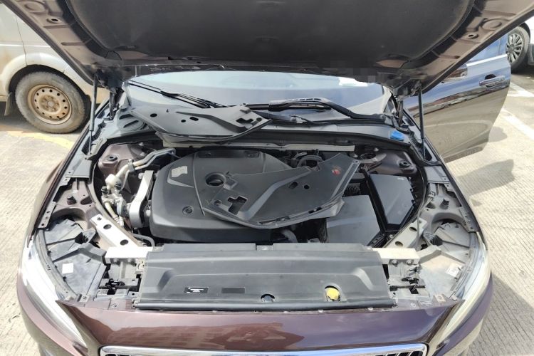 Used Volvo S90 2018 T4 Zhiyuan Edition Engine Bay