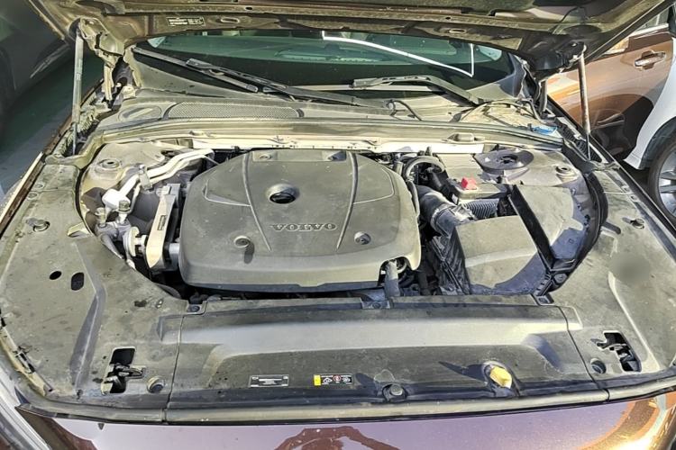 Used Volvo S90 2018 T5 Zhiyuan Edition Engine Bay