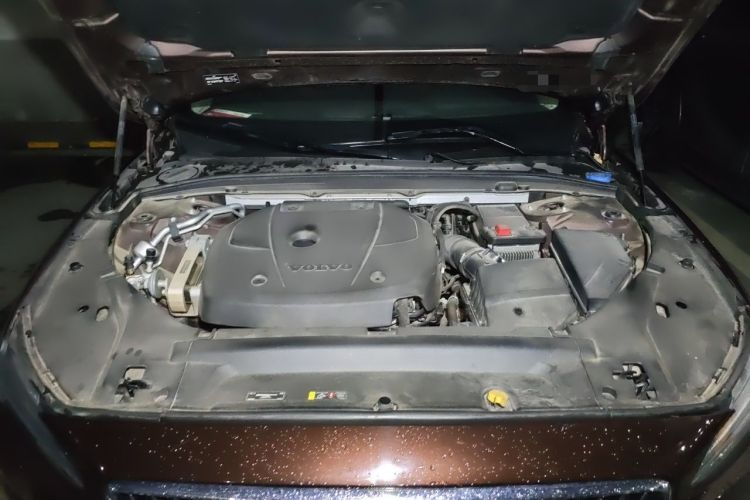 Used Volvo S90 2018 T4 Zhiyuan Edition Engine Bay