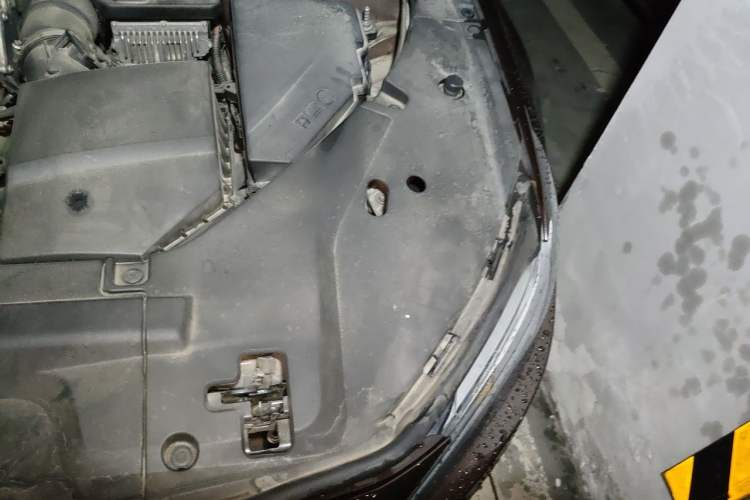 Used Volvo S90 2018 T4 Zhiyuan Edition Engine Bay Left