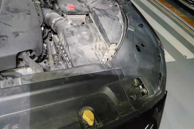 Used Volvo S90 2018 T5 Zhiyuan Edition Engine Bay Left