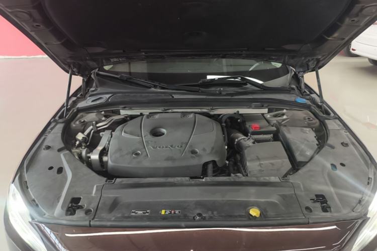 Used Volvo S90 2018 T5 Zhiyuan Edition Engine Bay