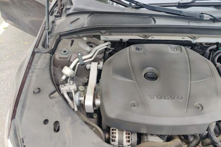 Used Volvo S90 2018 T4 Zhiyuan Edition Engine Bay Right