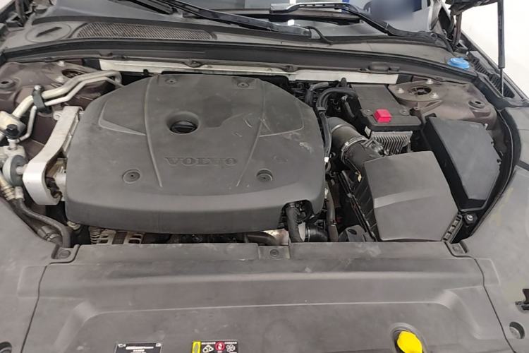 Used Volvo S90 2018 T5 Prestige Edition Engine Bay