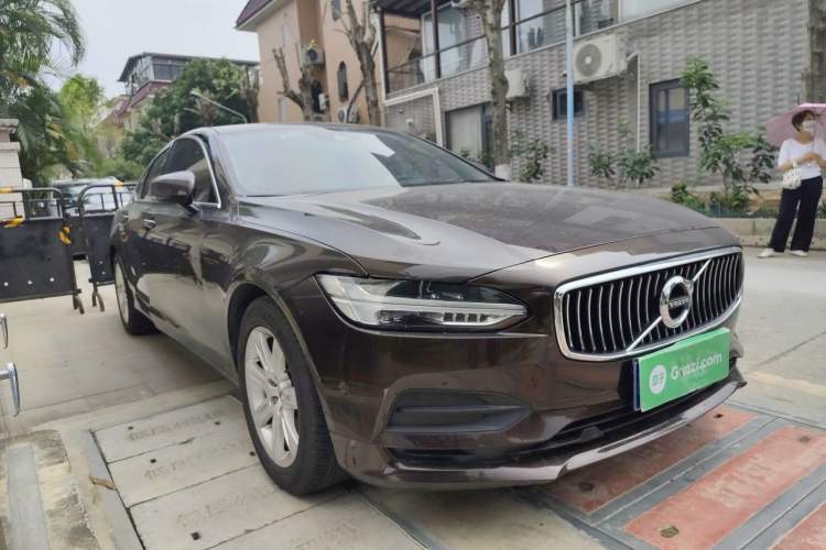Used Volvo S90 2018 T4 Zhiyi Edition Exterior 2