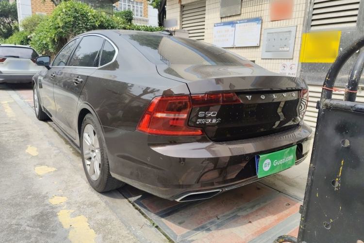 Used Volvo S90 2018 T4 Zhiyi Edition Exterior 4