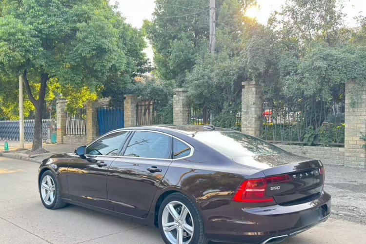 Used Volvo S90 2018 T4 Zhiyuan Edition Exterior 6