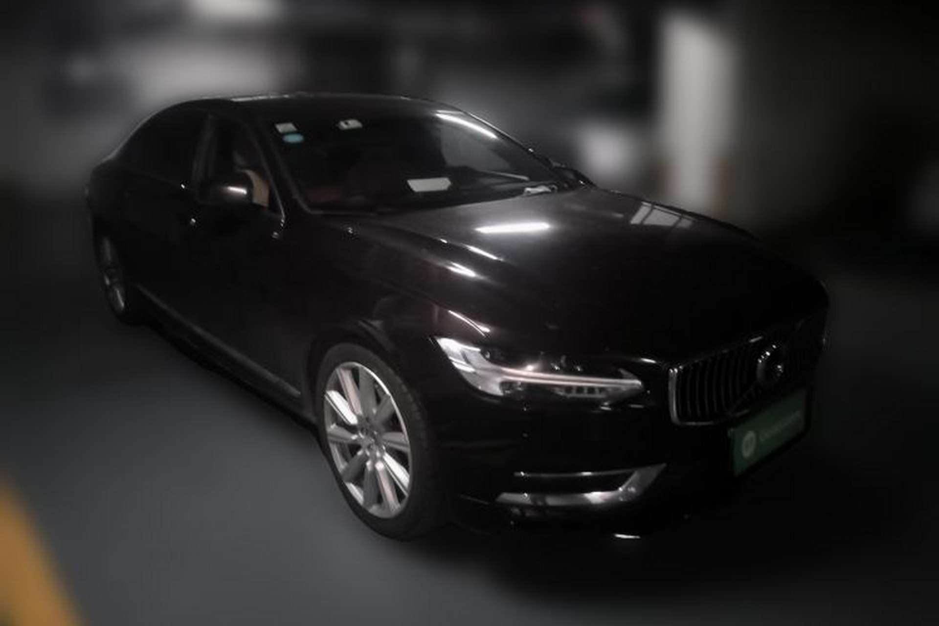 Used Volvo S90 2018 T5 Zhiya Edition Front Right 45 Deg