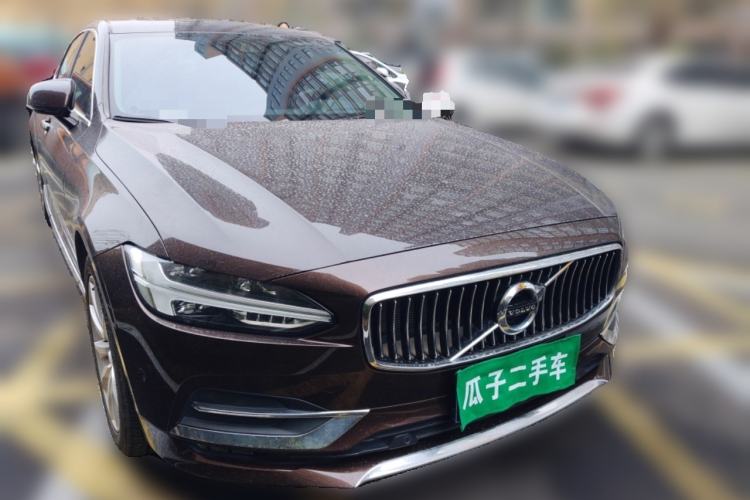 Used Volvo S90 2018 T5 Zhiyuan Edition Front Right 45 Deg