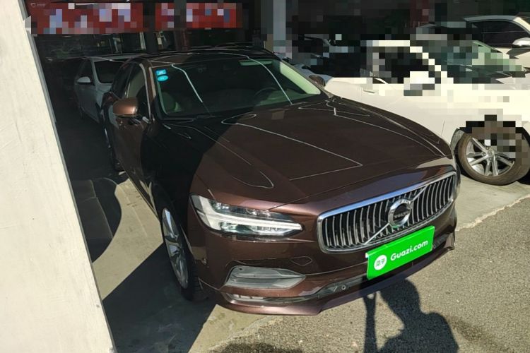 Used Volvo S90 2018 T5 Zhiyuan Edition Front Right 45 Deg