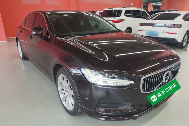 Used Volvo S90 2018 T5 Zhiyuan Edition Front Right 45 Deg