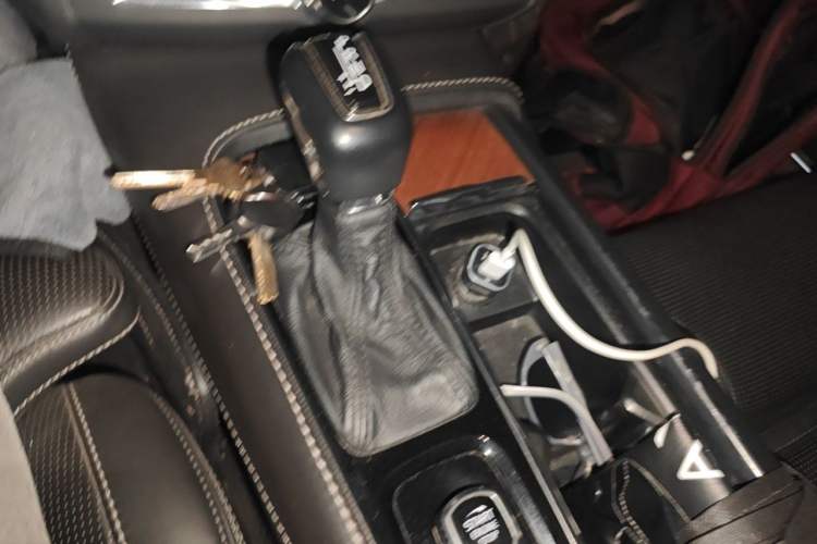 Used Volvo S90 2018 T5 Prestige Edition Gear Lever