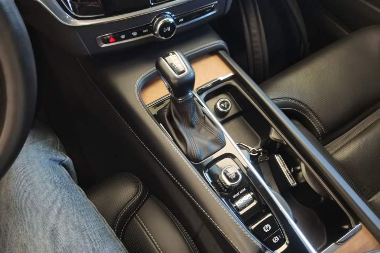 Used Volvo S90 2018 T5 Prestige Edition Gear Lever