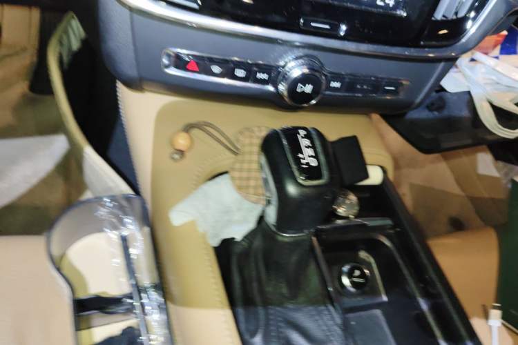 Used Volvo S90 2018 T5 Zhiyuan Edition Gear Lever