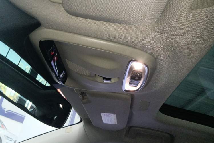 Used Volvo S90 2018 T5 Prestige Edition Headliner