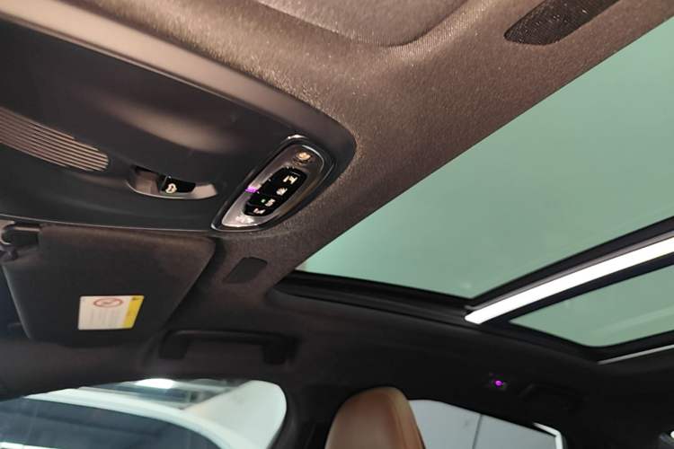 Used Volvo S90 2018 T5 Prestige Edition Headliner