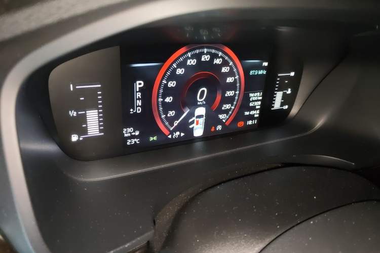Used Volvo S90 2018 T4 Zhiyuan Edition Instrument Cluster