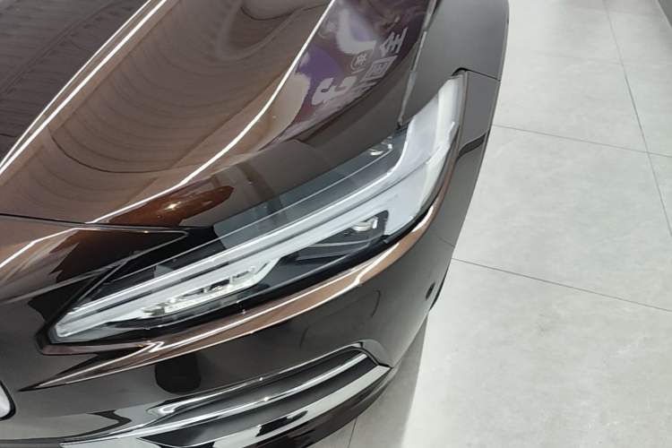 Used Volvo S90 2018 T5 Prestige Edition Left Front Headlight
