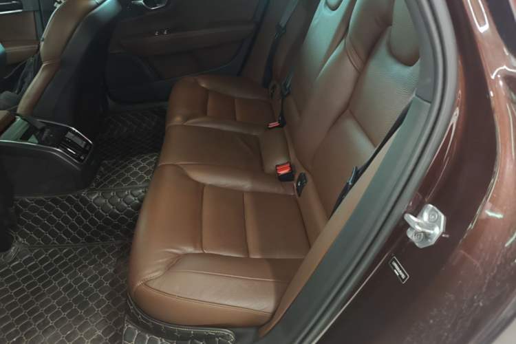 Used Volvo S90 2018 T5 Zhiyuan Edition Left Rear Seat