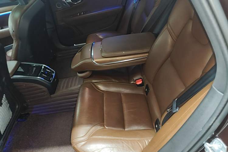 Used Volvo S90 2018 T5 Prestige Edition Left Rear Seat