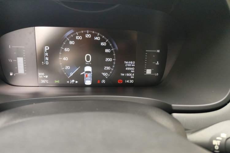 Used Volvo S90 2018 T4 Zhiyi Edition Odometer Close Up