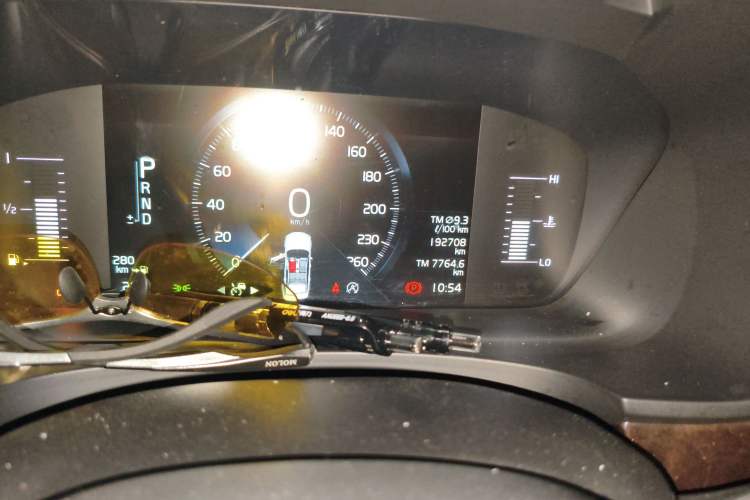 Used Volvo S90 2018 T4 Zhiyuan Edition Odometer Close Up